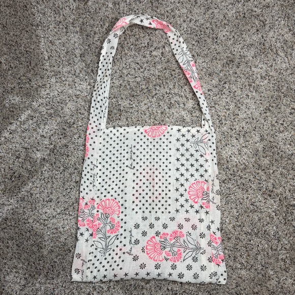 Free People Cotton Gauze Tote Bag Cream Black Pink Crossbody Shoulder Floral - Picture 2 of 5